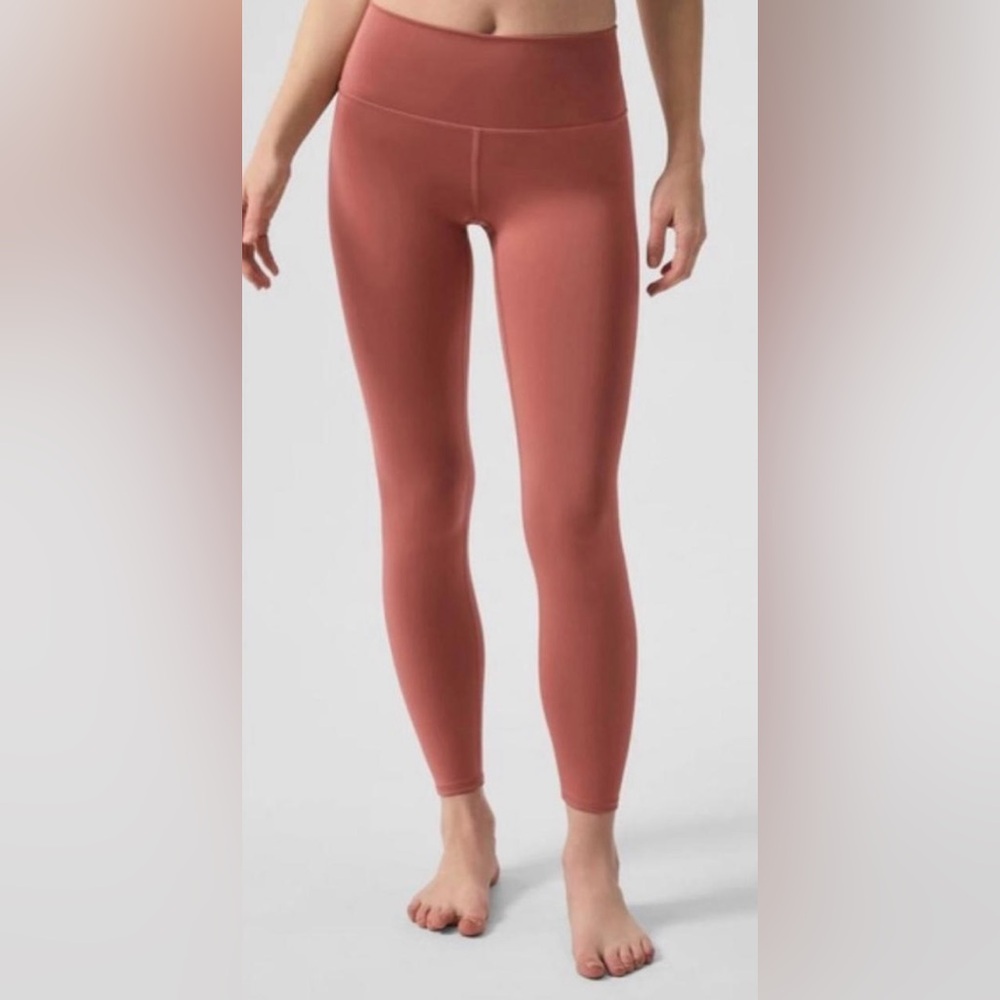 NWT Alo yoga 7/8 high waist airlift legging size M soft terracotta